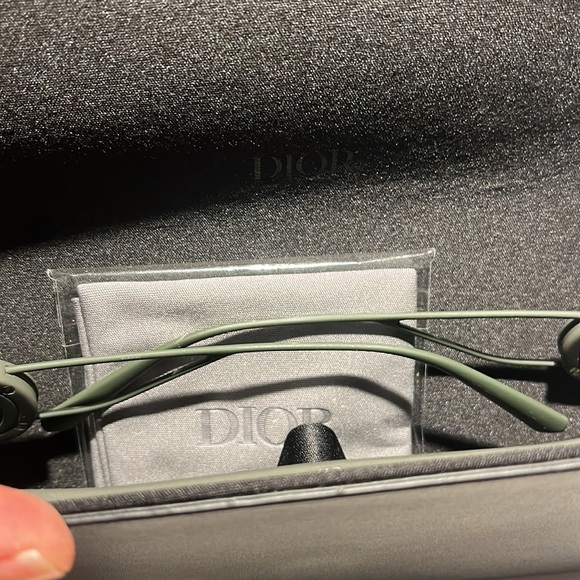 DIOR Matte Army Green. Oversized Sunglasses with black lenses. RARE - Picture 8 of 9